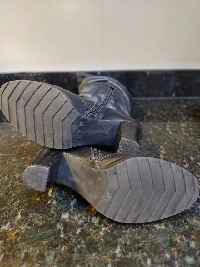 Bota em couro - Foto 2