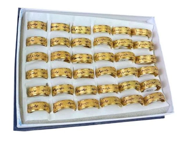Aliança Dourada Diamantada Com Símbolo Batimentos Do Coração - Foto 3
