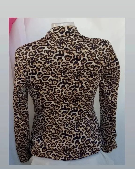 BLAZER EM MALHA ANIMAL PRINT C/FORRO "CORTELLE" - Foto 4