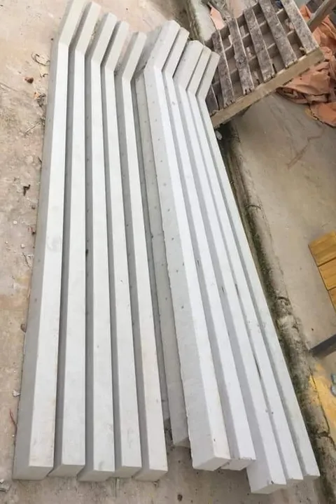Mourão de concreto pescoço de ganso