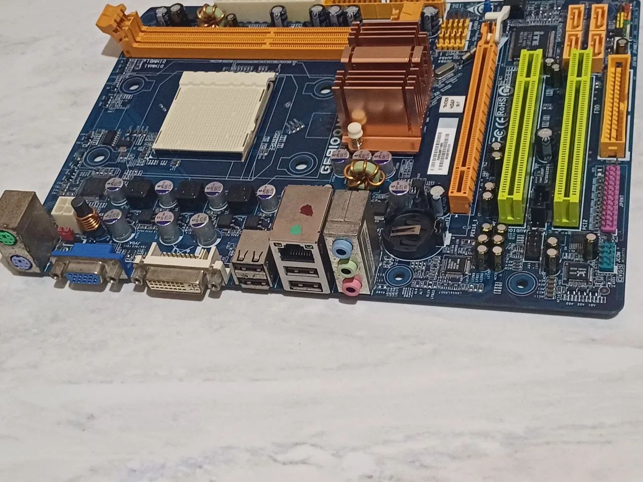 Placa mae ddr2 ,Am2+,Am3,aceita processador ddr3 - Foto 2