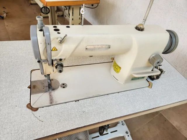 maquina de costura reta industrial siruba - Foto 3