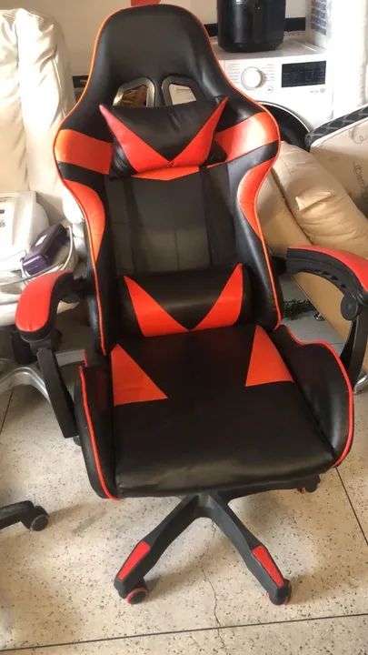 Cadeira gamer preta e vermelha - Foto 3