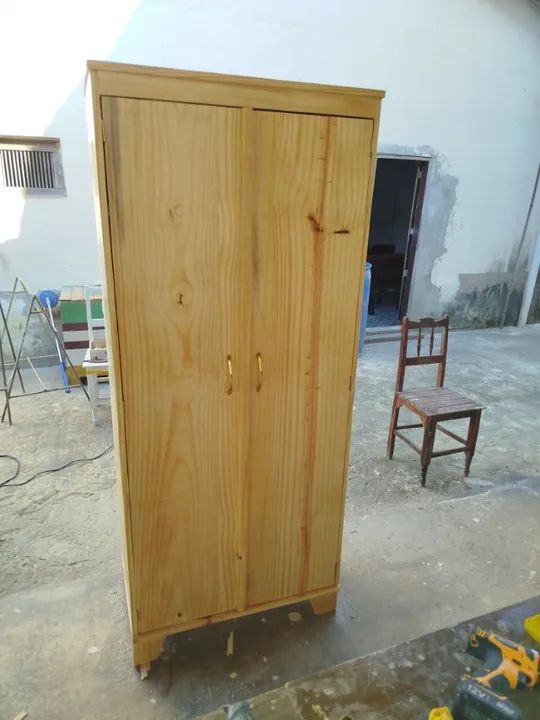 MULTIUSO COM PORTAS E 6 PRATELEIRAS DE MADEIRA PINUS ENVERNIZADO - Foto 5