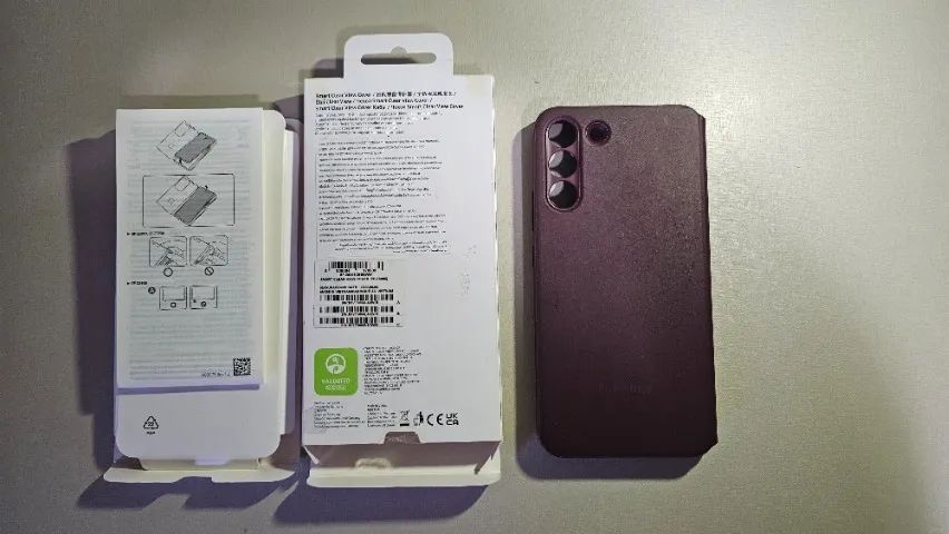 Capa Flip S-View Original Samsung para Galaxy S22 Plus - Foto 4