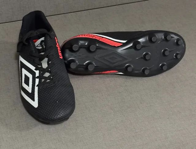 Chuteira Umbro Campo n° 41 - Foto 2