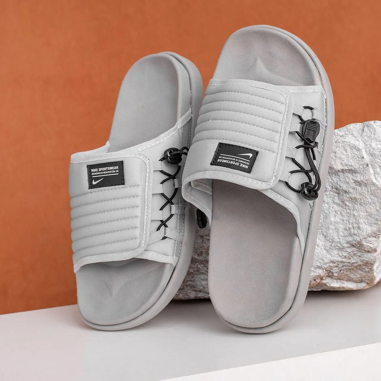 Chinelo Nike Assuna