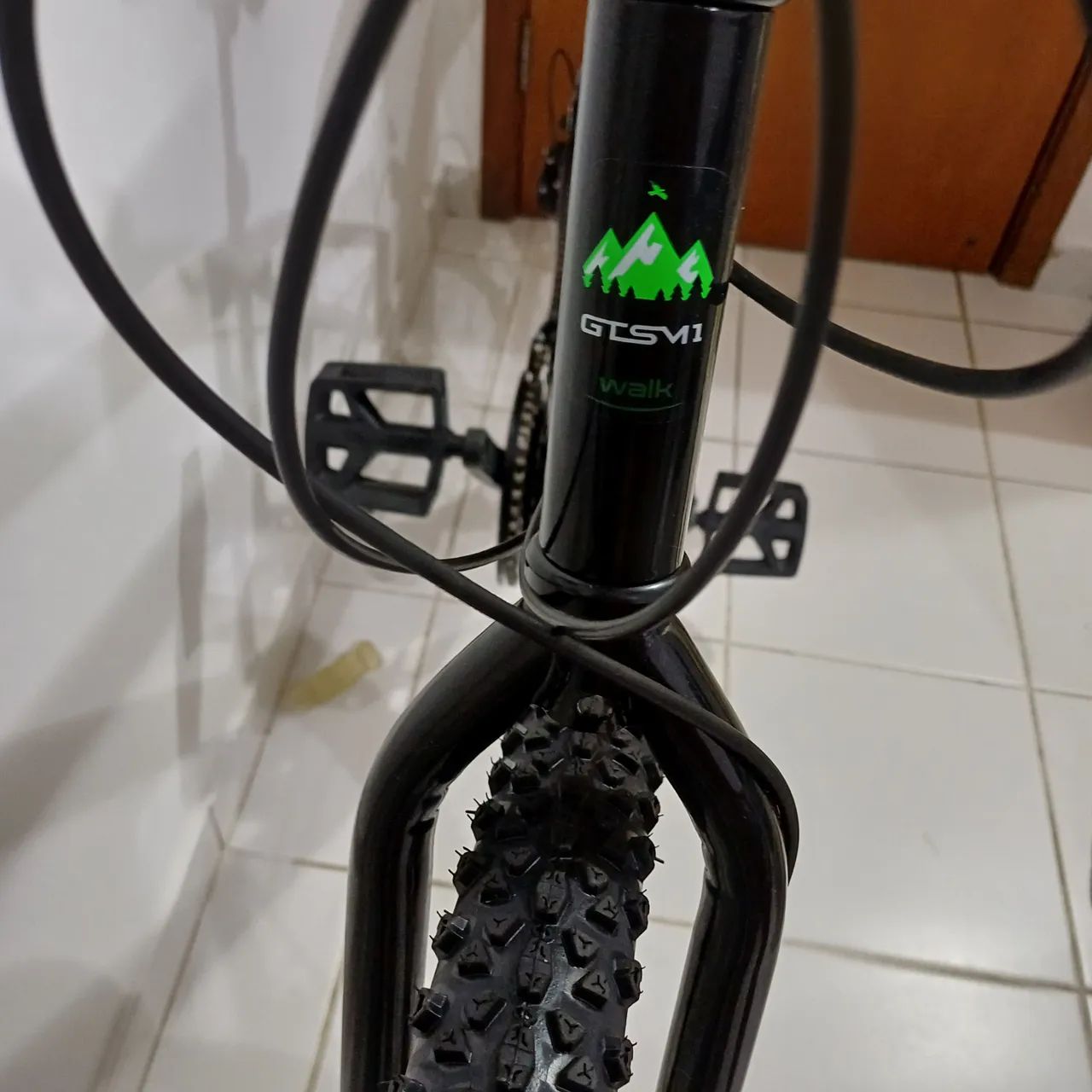 Bicicleta 29 GTS M1 Freio a Disco 24v Walk New Steel + Kit capacete, bomba pneus e mais - Foto 5