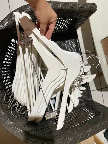 Cabide de madeira  branco - Foto 3