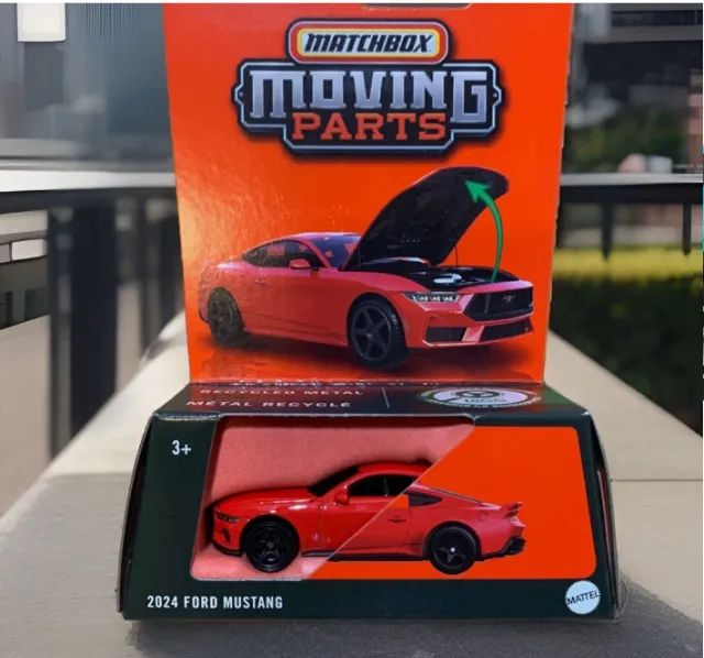 Matchbox Moving Parts Mustang (Capô que abre) - Foto 4