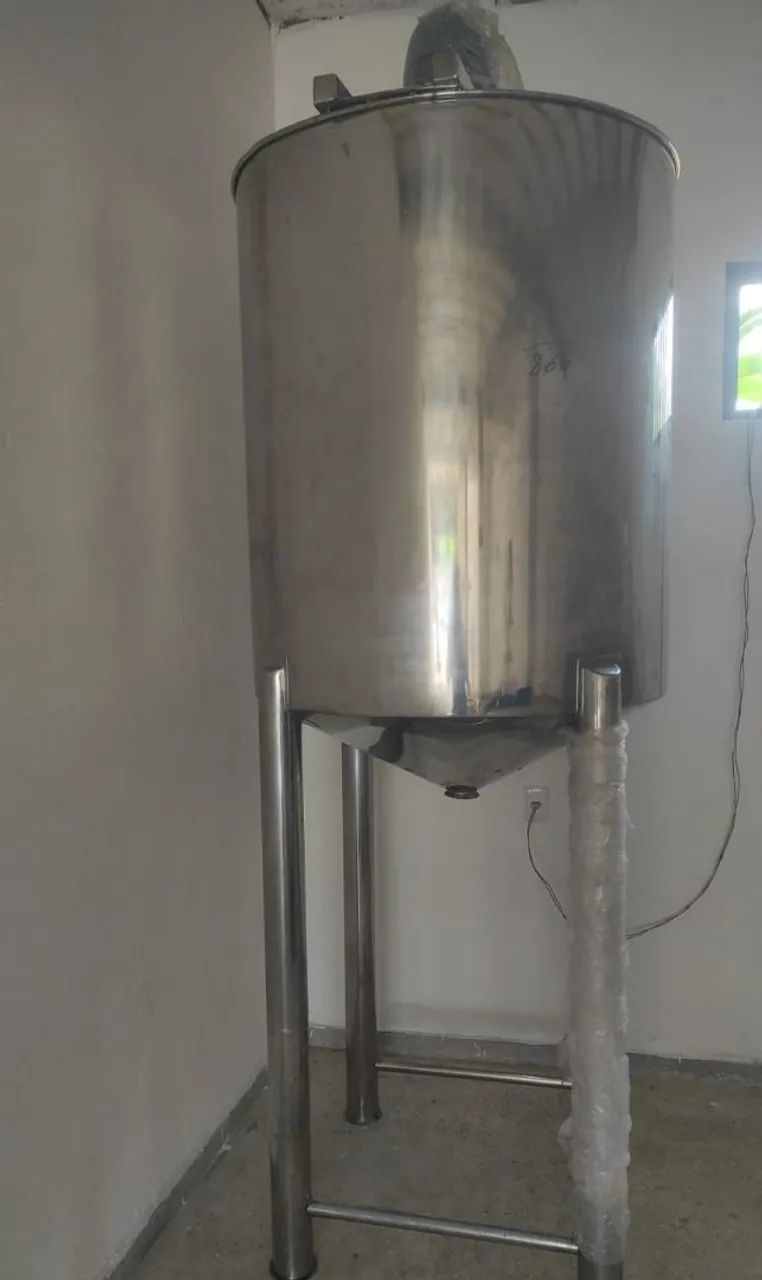 TANQUE MISTURADOR INOX 1000.L COM O MOTOR ,HÉLICE e TAMPA BIPARTIDA! - Foto 2