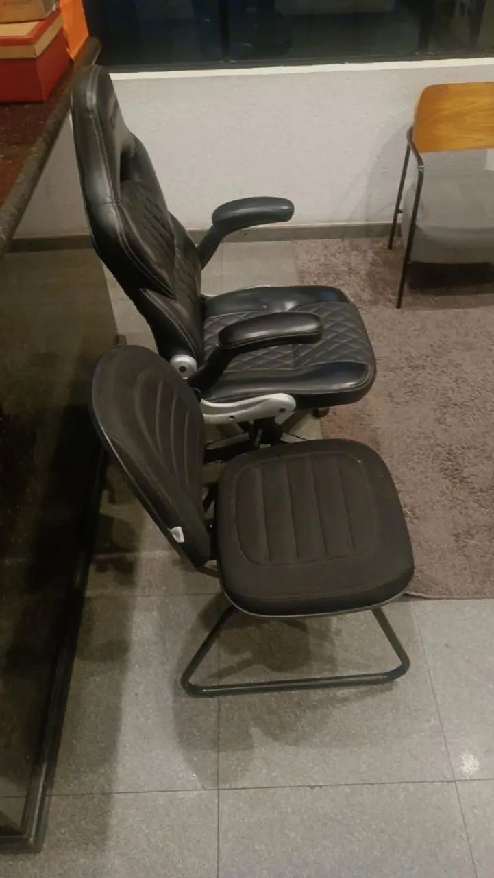 Vende-se cadeira gamer e uma cadeira tradicional - Foto 2