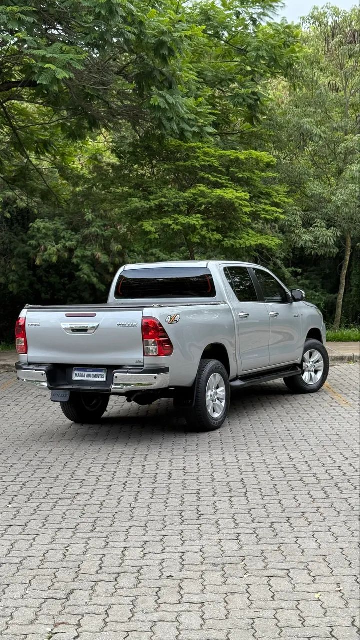 Hilux CD 4X4 2.8 Diesel Mec. 2018 | 10k Abaixo da Fipe | Bancos de couro + Multimídia  - Foto 4