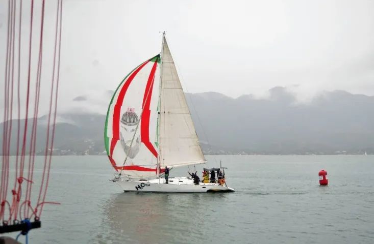 BRUCE FARR 40 PÉS ANO 1989  MOTOR YANMAR 39 Hp RABETA SD50 - Foto 6