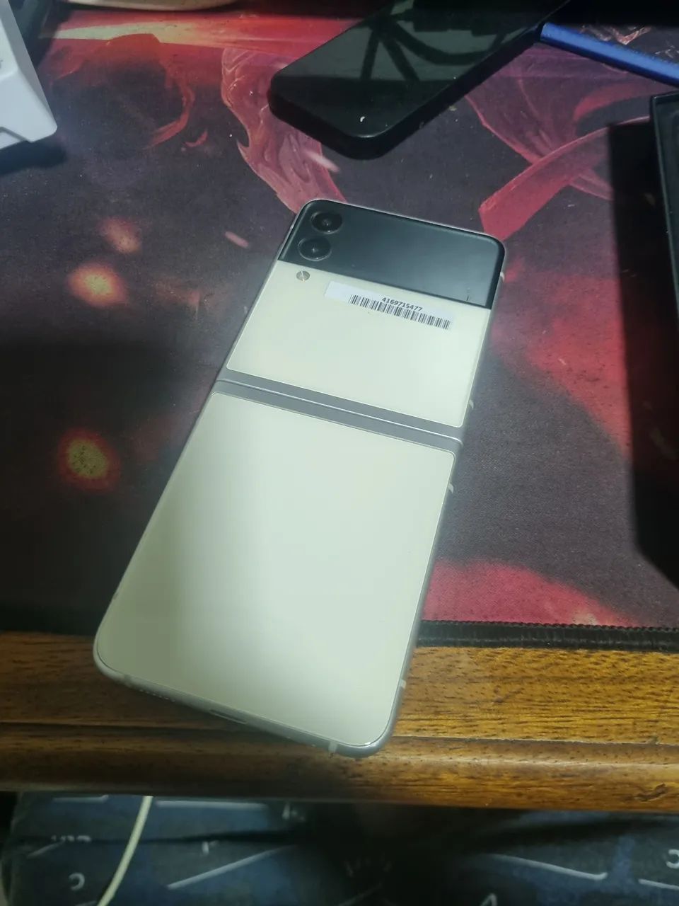 GALAXY FLIP 3 (retirada de peças) - Foto 2