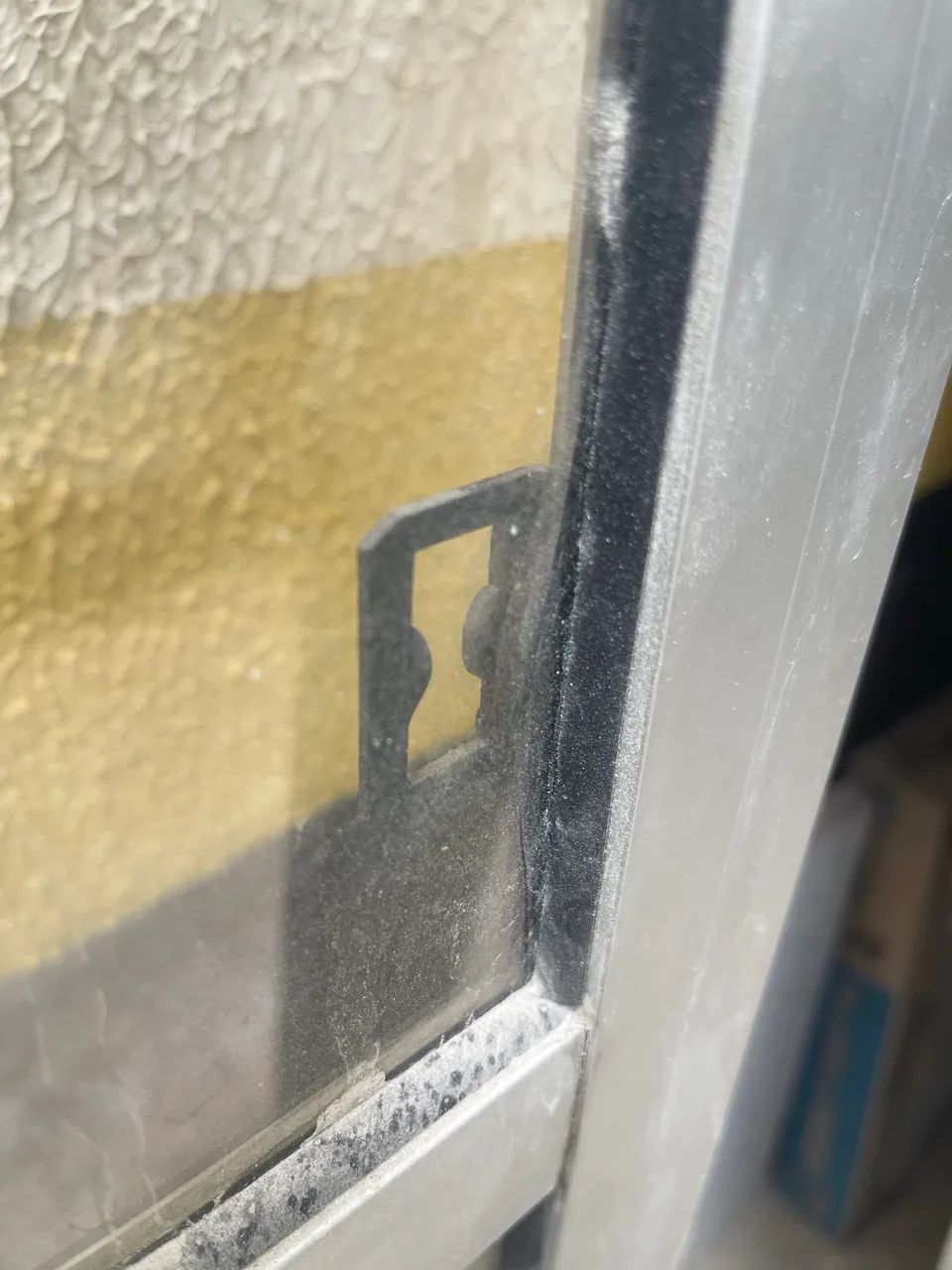 Porta de correr armação de alumínio  - Foto 5