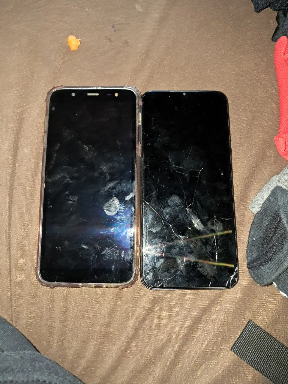 Vendo LG k41s Samsung galáxia j8 80 cada