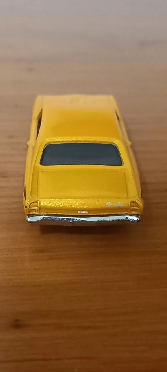 '69 Chevelle SS 396 Amarelo - Hot Wheels First Editions - Foto 4