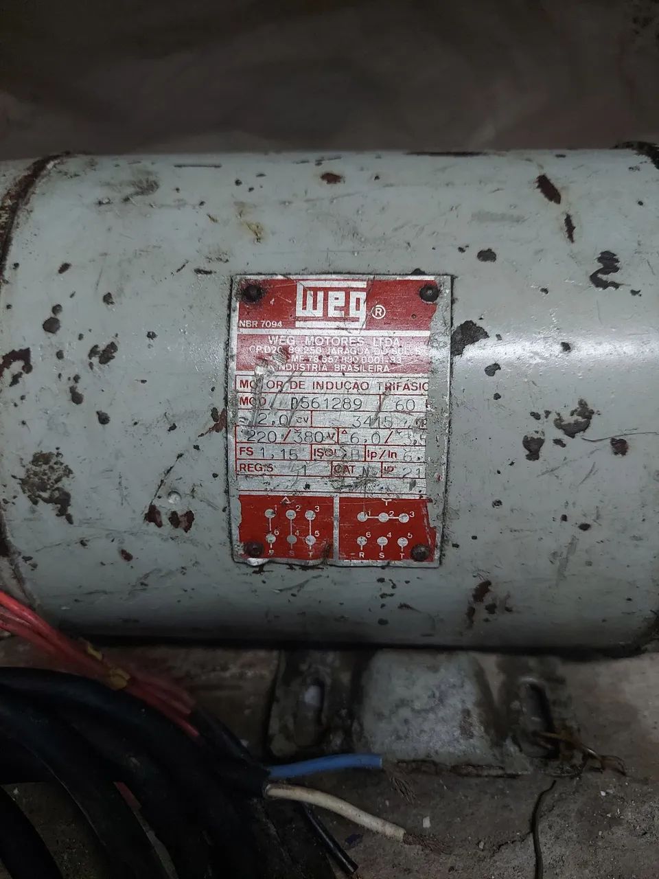 Motor elétrico WEG de 2 Cv 220v, Trifacio Novo e Revisado  - Foto 4