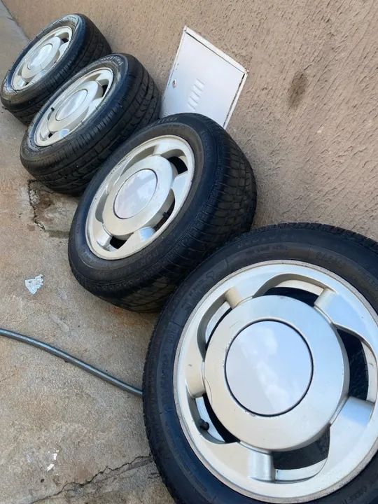 Roda orbital c/ pneu