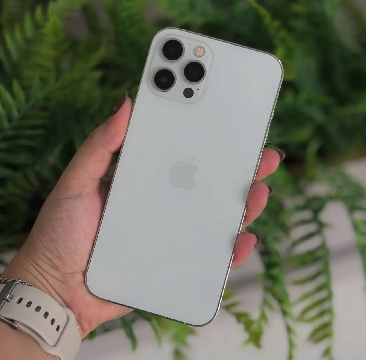 iPhone 12 Pro 128gb prata , com 1 ano de garantia