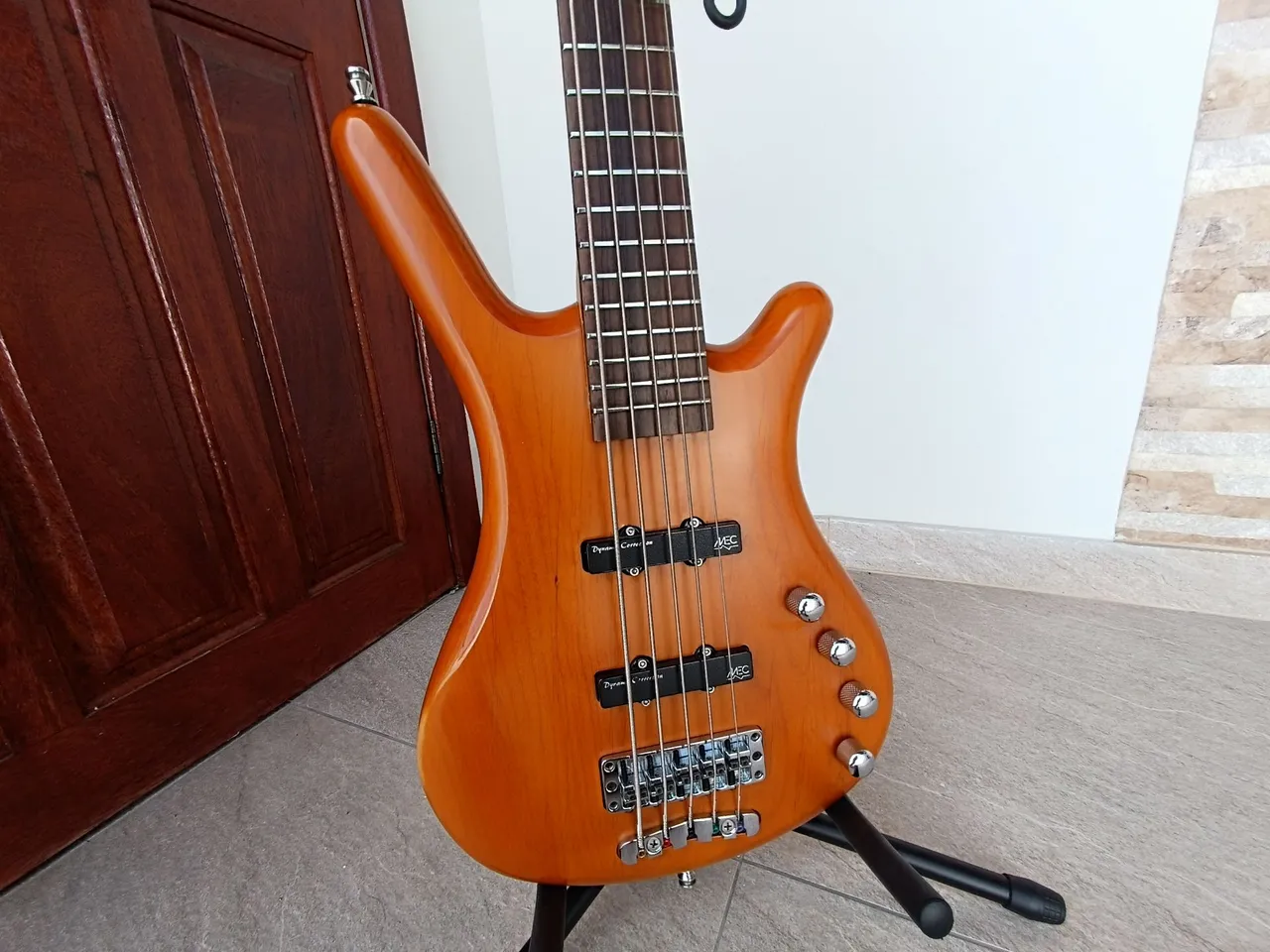 Baixo Warwick rock Bass Corvette 5c ativo e passivo