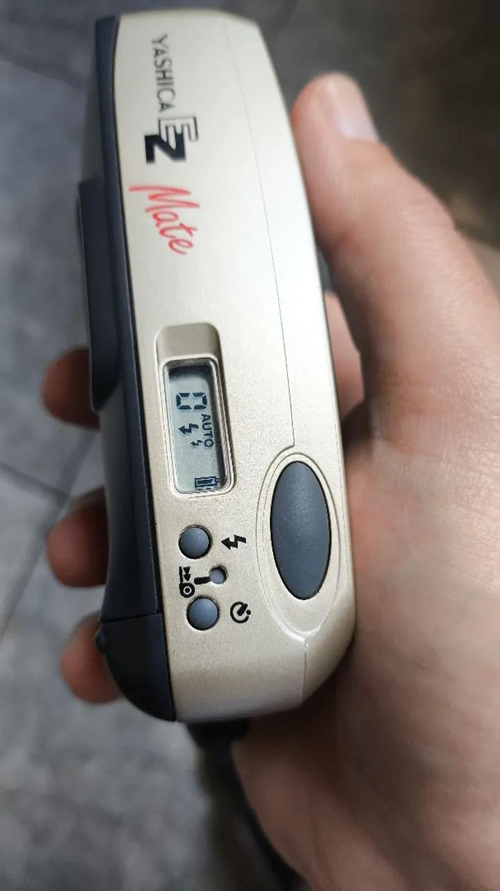 Yashica EZ Mate Analog Camera64520777880707124