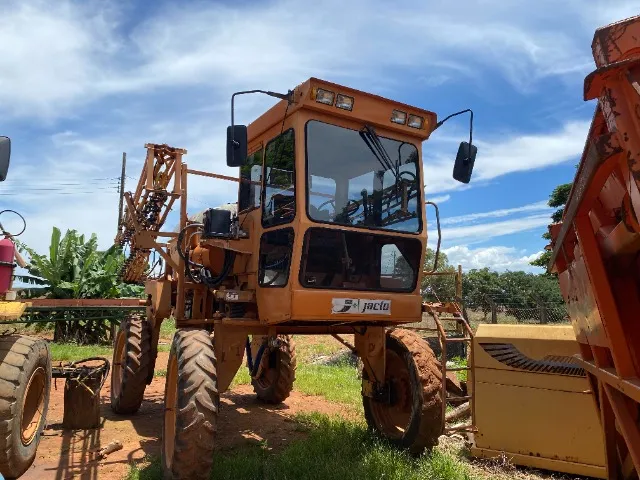 Pulverizador Uniporte Jacto 2000