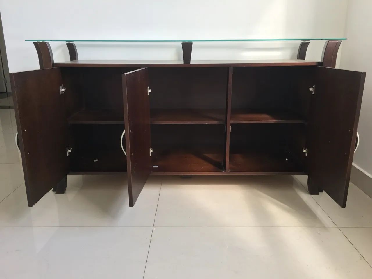 Mesa e armário  - Foto 3