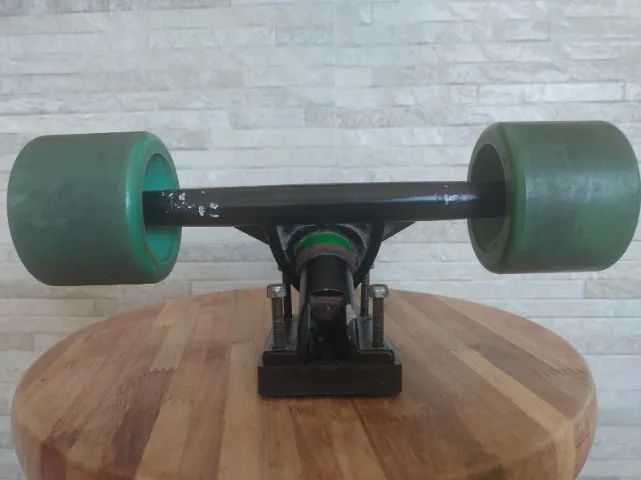 [PARA LONG]Truck invertido 180mm Koston + roda 70mm 86a Koston + rolamento Black Sheep Red - Foto 4