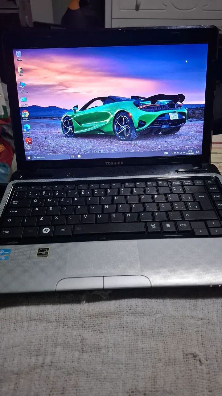 Notebook Toshiba, com Core i5 2.50GHz, 6gb ram, hd 320gb e tela 14"