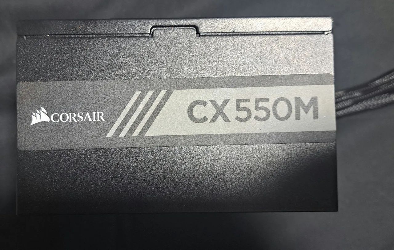 Corsair CX550M Bronze - Foto 5