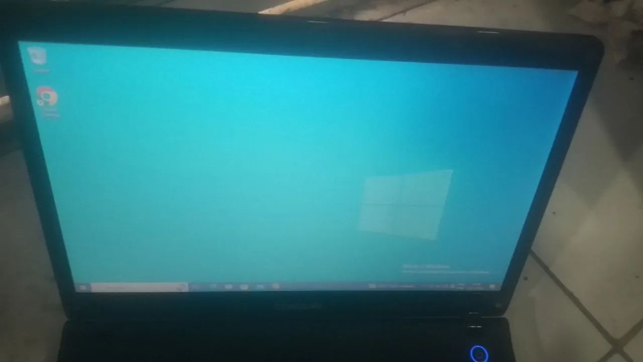 Notebook samsung celeron,hd 500 l, 8 gigas de memória, Windows 10,bateria segurando 1 hora - Foto 4