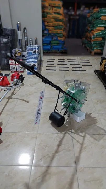 Plantadeira e  Adubadeira de empurrar AG60 - Allagri (Nova) - Foto 2