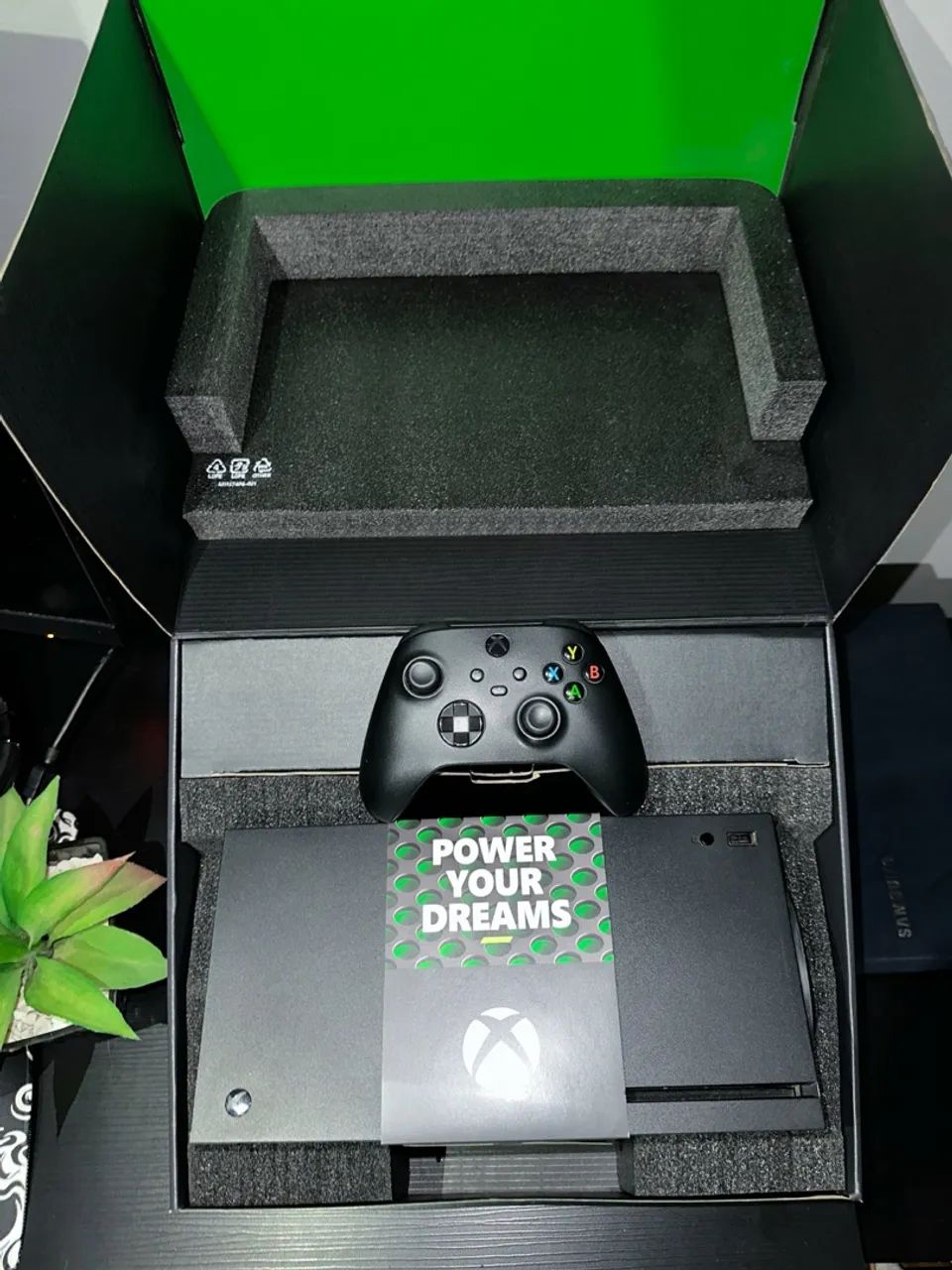 XBOX SERIES X 1TB NOVA GERAÇÃO- 4K 120FPS (EXTREMAMENTE NOVO! TUDO ORIGINAL! 