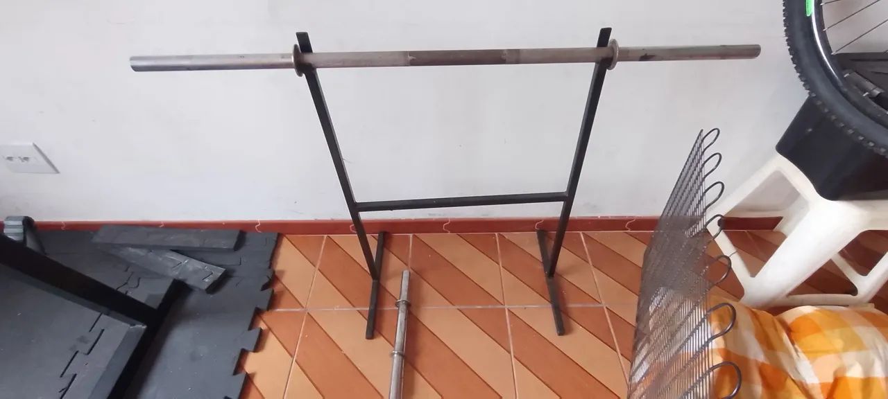 Barra e halter maciços com cavalete - Foto 3