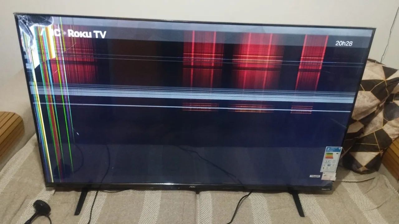Tv 50 roku (levou queda) 1 semana de uso