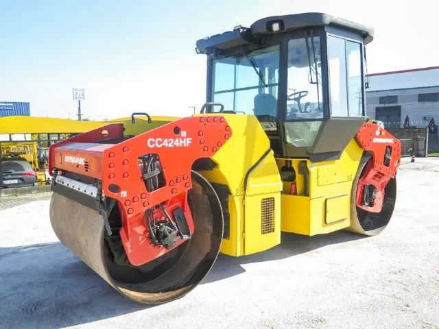 Rolo compactador Dynapac CC424 HF 2011 revisado