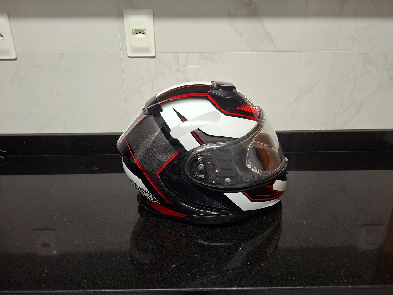 Capacete Shoei Neotec 3 tamanho 60