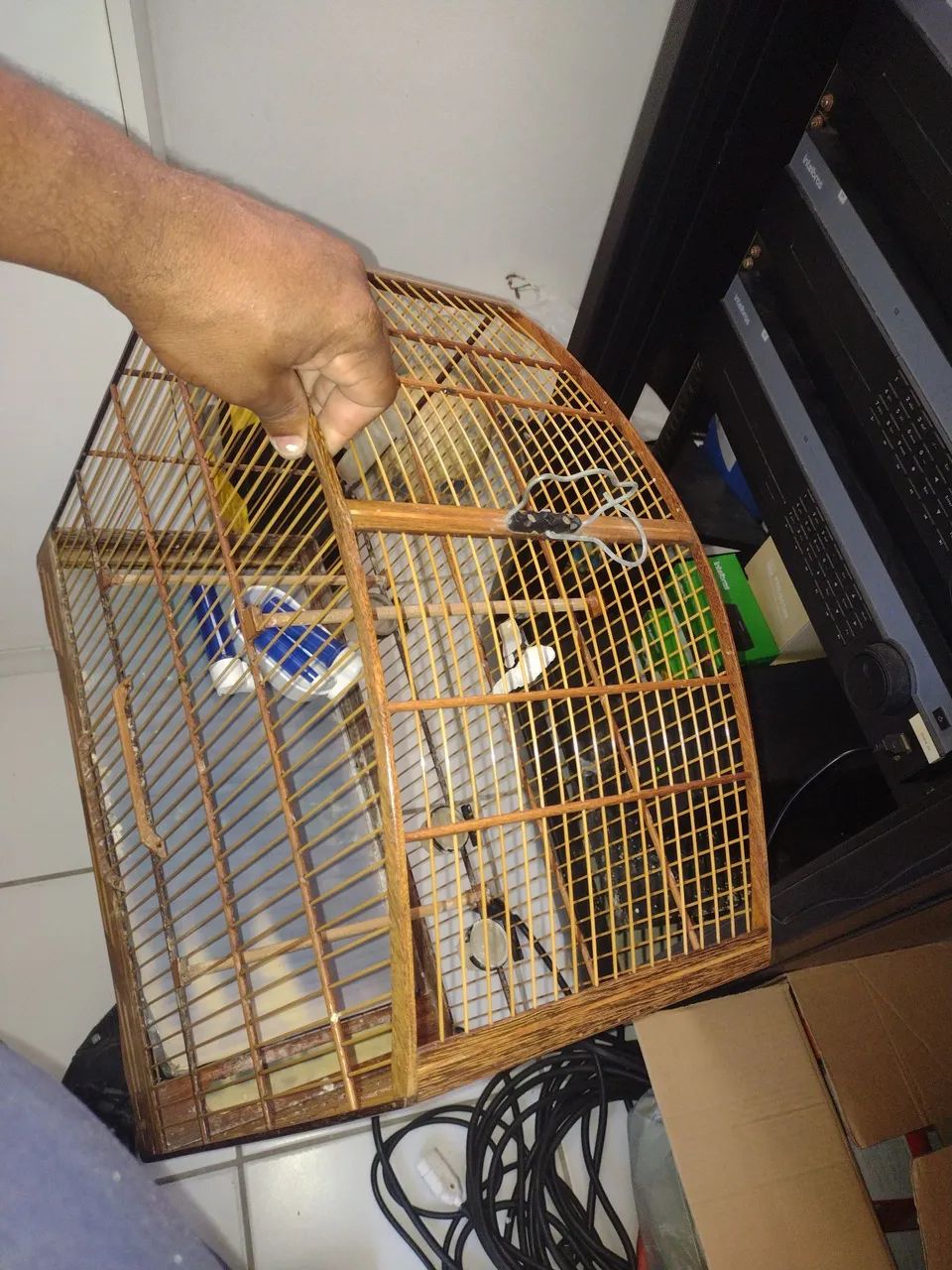 Vendo gaiola semi nova