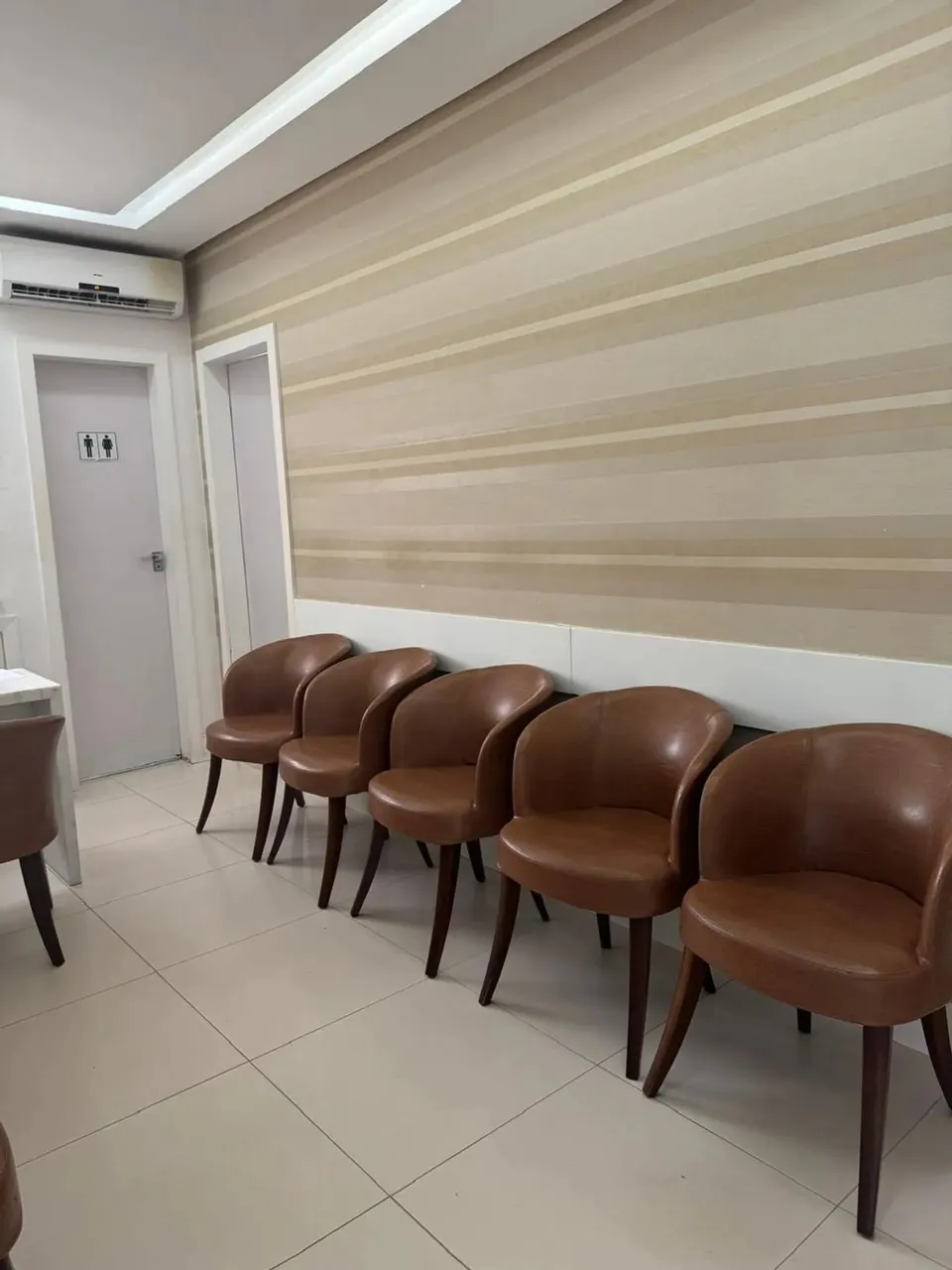 Odontomédico Itamaraty, consultório mobiliado, 30m², garagem