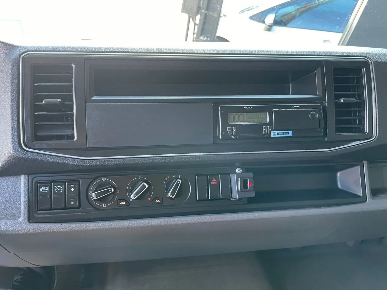 VOLKSWAGEN 9-170 Delivery 2p (diesel)(E5) - Foto 7