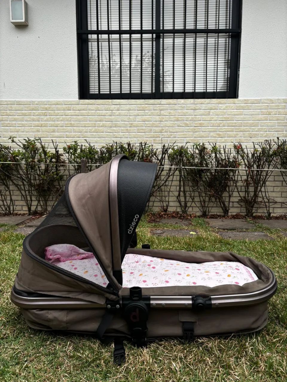 Carrinho de bebê dzieco galzerano 360 - Foto 6