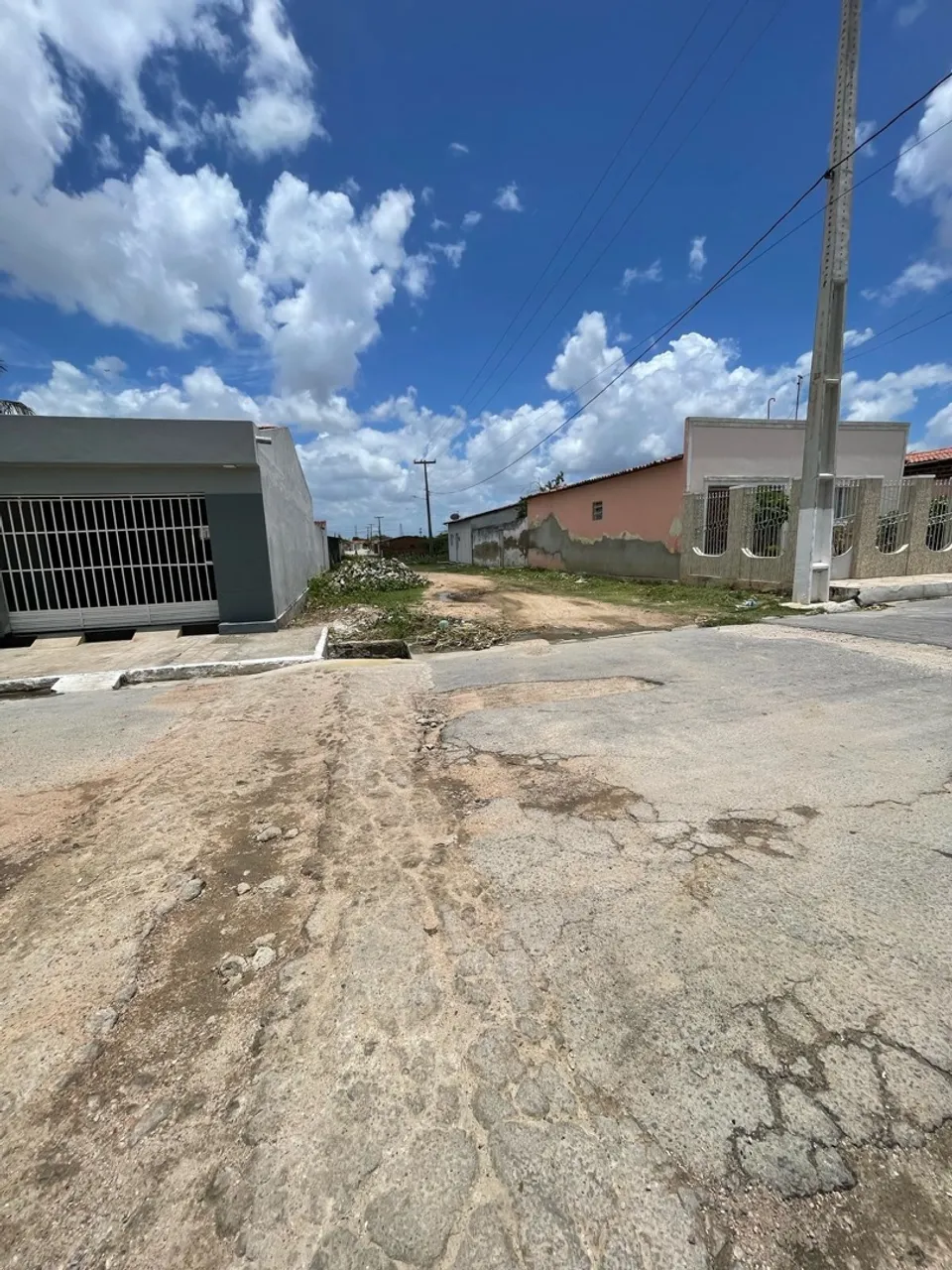 Vende- se terreno