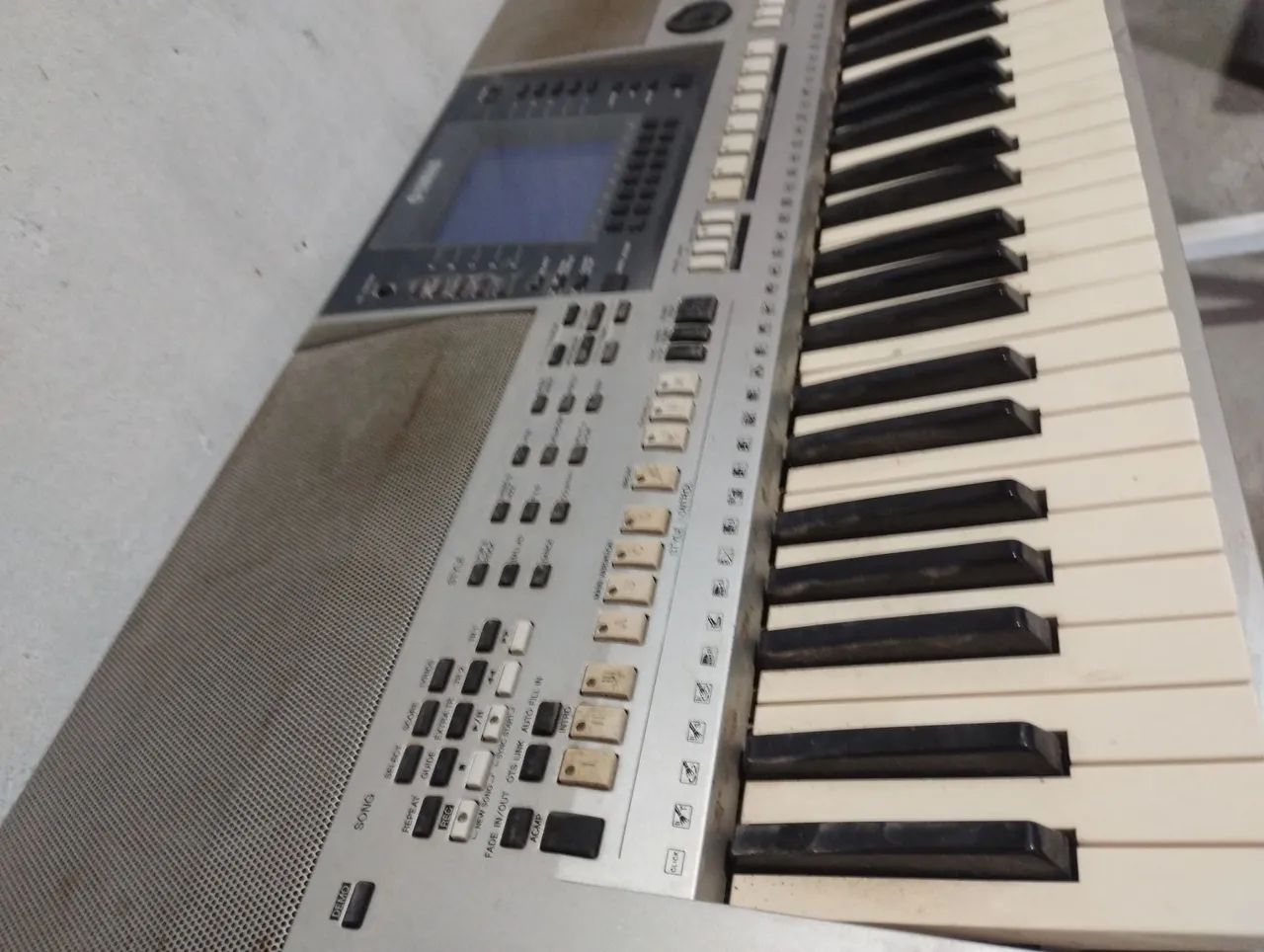 Teclado Yamaha s700 para retirada de peças