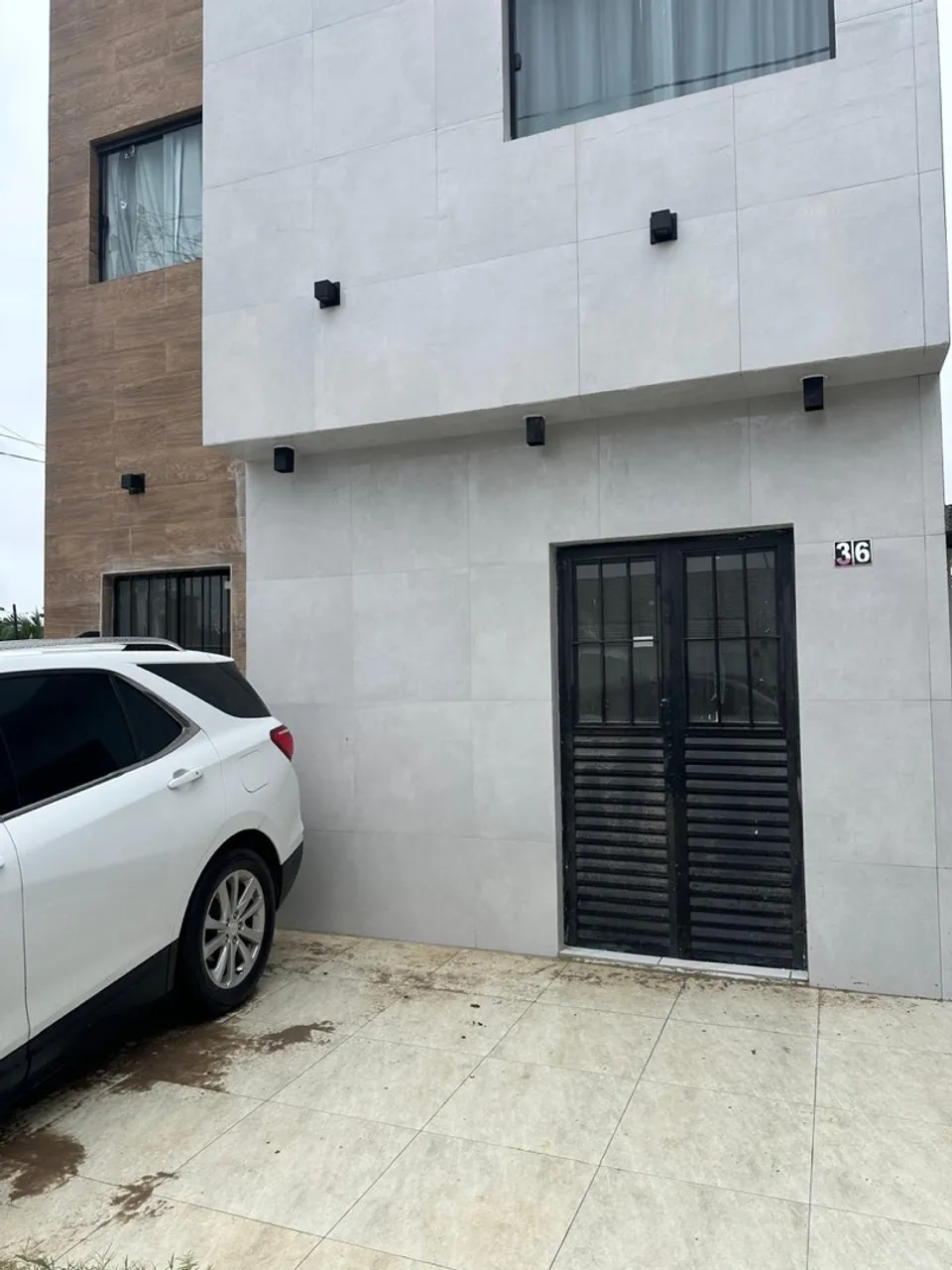ALUGO CASA NA MASSAGUEIRA