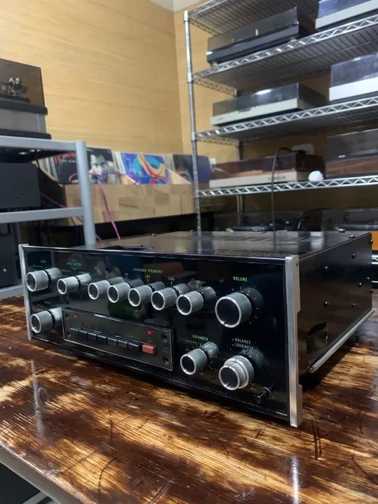 Pré Amplificador Mcintosh - Modelo C32