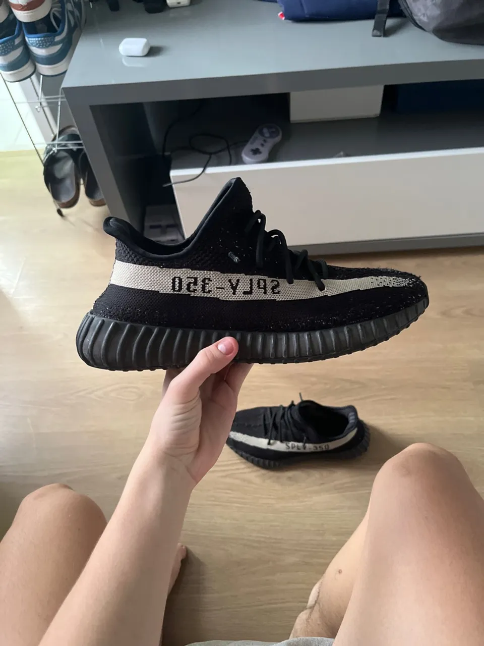 Adidas Yeezy Boost 350 V2 Black/White