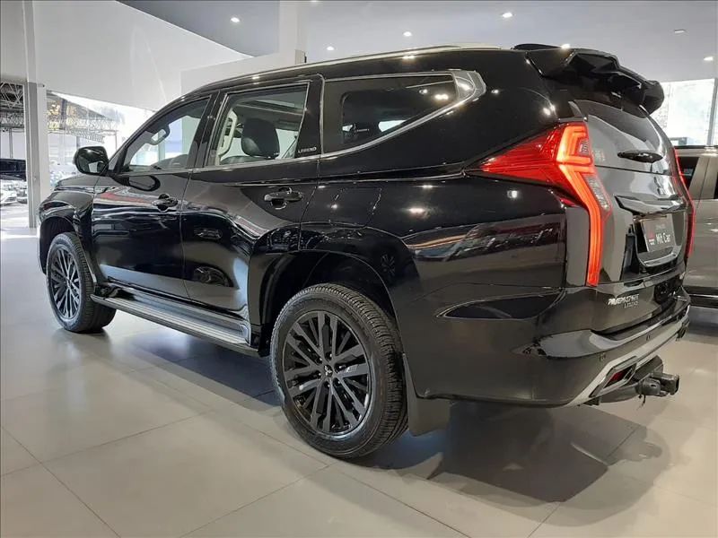 MITSUBISHI PAJERO SPORT 2.4 16V Mivec Turbo Legend - Foto 5