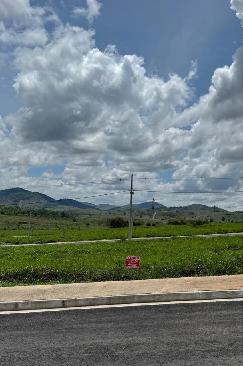 Vendo ótimo terreno no Loteamento Village (atrás do Posto Caiçara)